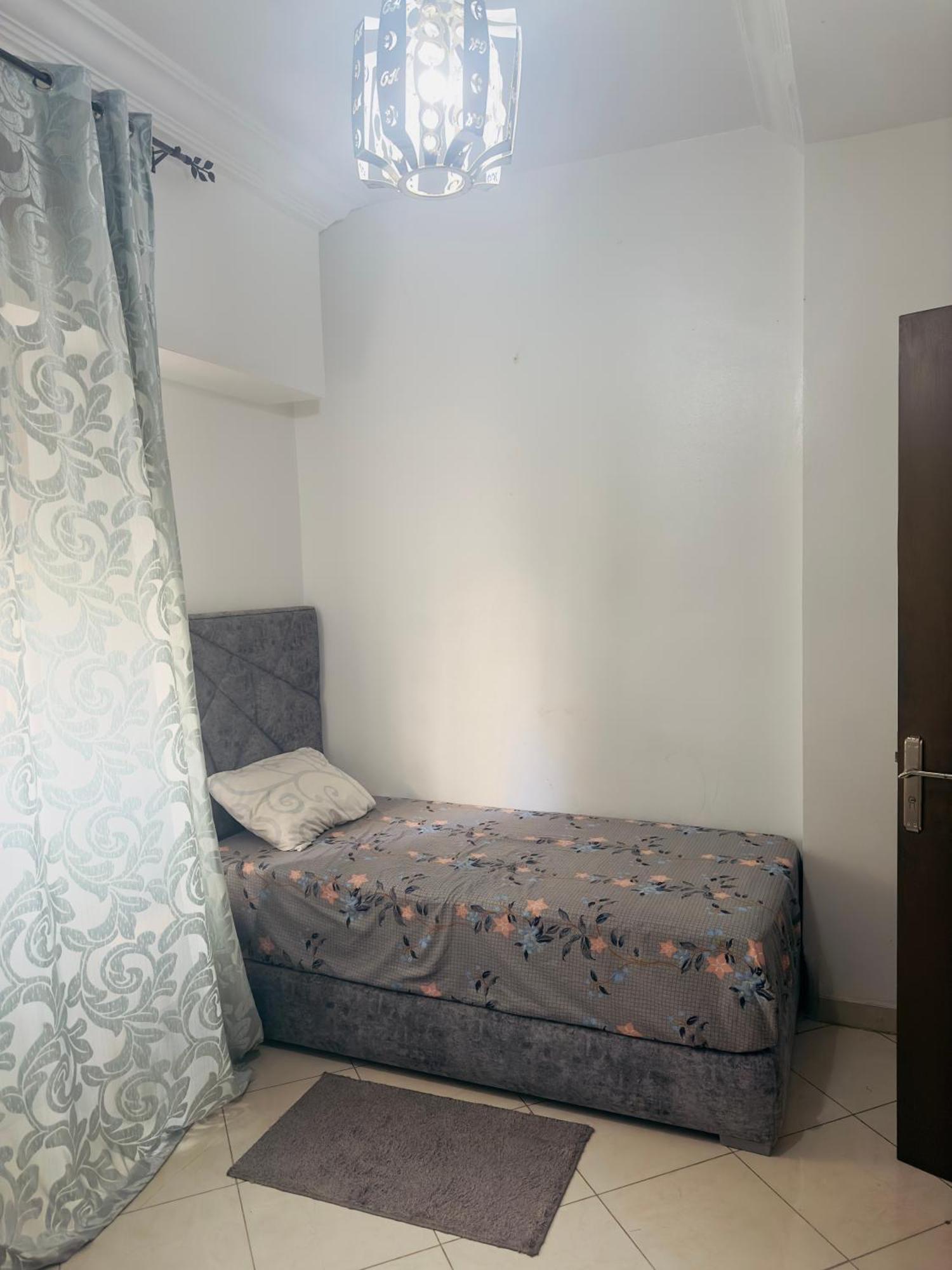 Appartement Plage A Vos Pieds, Gare A 5 Min Et Parking Gratuit Charf Esterno foto